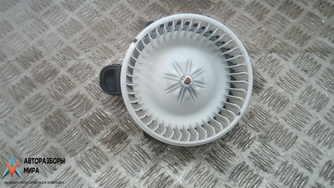 моторчик печки Hyundai Kona 2021, 1.6 л., GDi Hybrid, бензин, АКПП, внедорожник 5 дв., 97113CM500 - фото №1