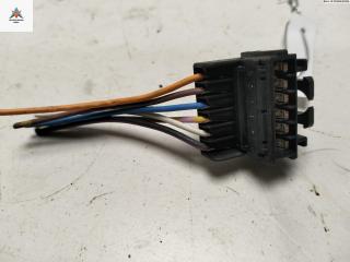 разъем (фишка) проводки Renault Scenic 1 поколение [рестайлинг] 2001, 1.6 л., бензин, МКПП, красный, минивэн, 7051