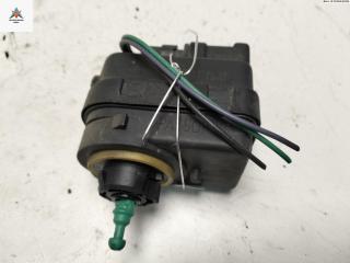 корректор фар Renault Scenic 1 поколение [рестайлинг] 2001, 1.6 л., бензин, МКПП, красный, минивэн, 7700840141