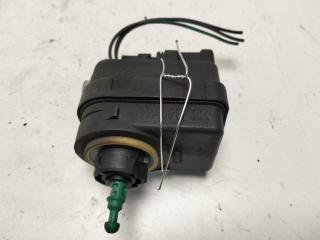корректор фар Renault Scenic I 2001, 1.6 л., бензин, МКПП, красный, минивэн, 7700840141
