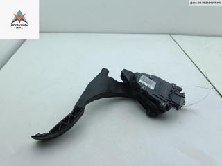 педаль Volkswagen Golf 4 поколение 2000, 1.4 л., бензин, МКПП, серый, хетчбэк 5 дв.