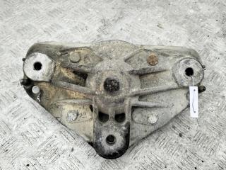 Опора амортизатора переднего (верхняя) Volkswagen Touareg 2007, 3.0 л., дизель, АКПП, чёрный, внедорожник 5 дв.