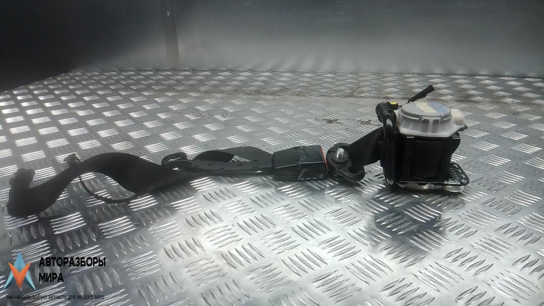 ремень безопасности Skoda Octavia 3 поколение (A7) 2014, 1.6 л., дизель, МКПП, хетчбэк 5 дв., 5E0857701 - фото №1