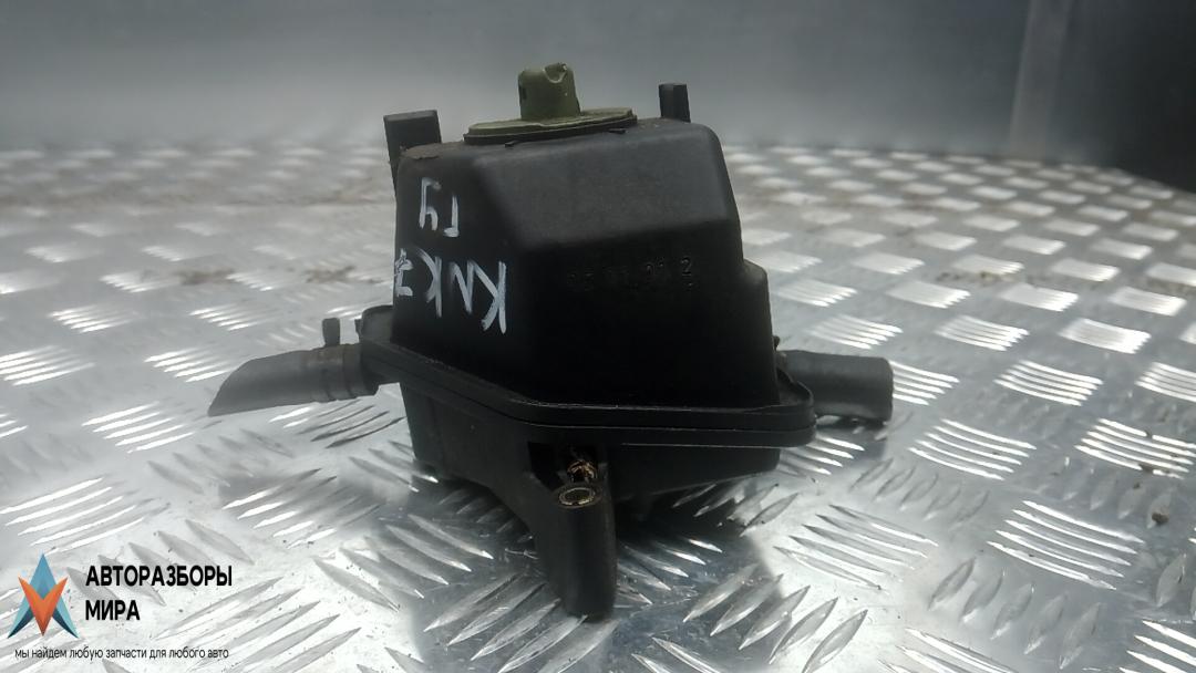 бачок гура Audi TT 8N 2001, 1.8 л., бензин, МКПП, купе - фото №1