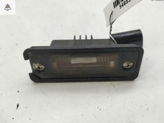 подсветка номера Volkswagen Golf 5 поколение 2003, 1.6 л., бензин, МКПП, чёрный, хетчбэк 3 дв., 1J6943021B