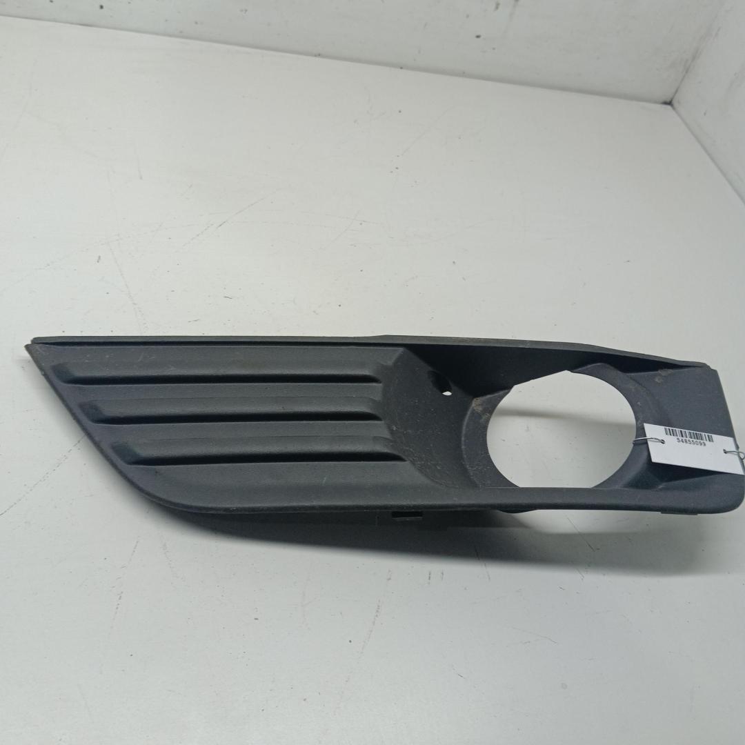рамка фары противотуманной левой Ford Focus II 2006, 1.6 л., i, бензин, МКПП, серый, универсал, 4M5119953AE