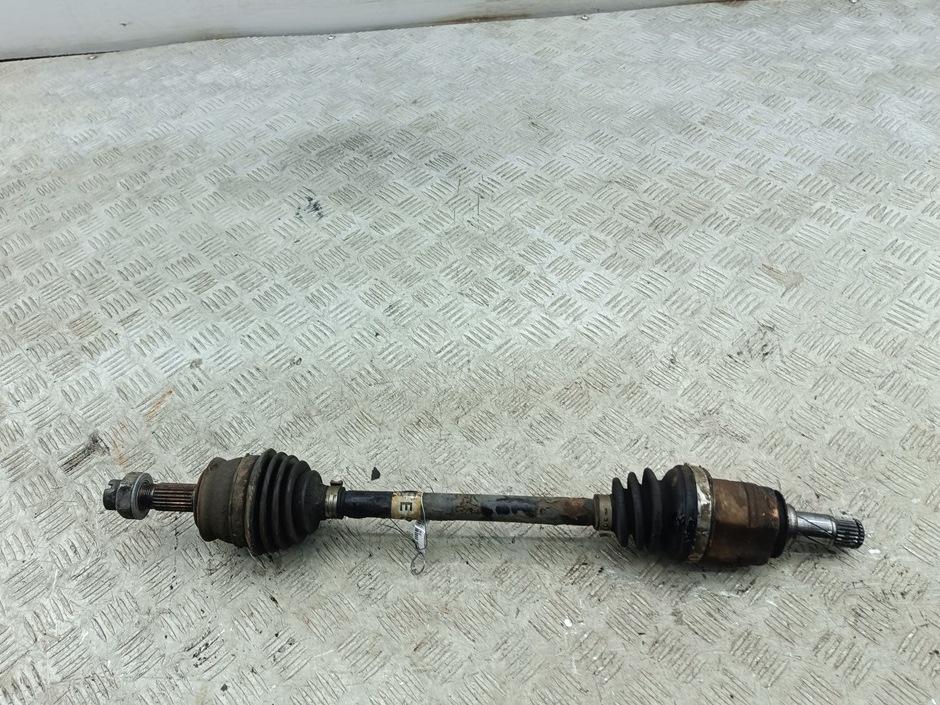 полуось передняя левая (приводной вал, ШРУС) Opel Corsa D 2009, 1.0 л., бензин, МКПП, белый, хетчбэк 3 дв.