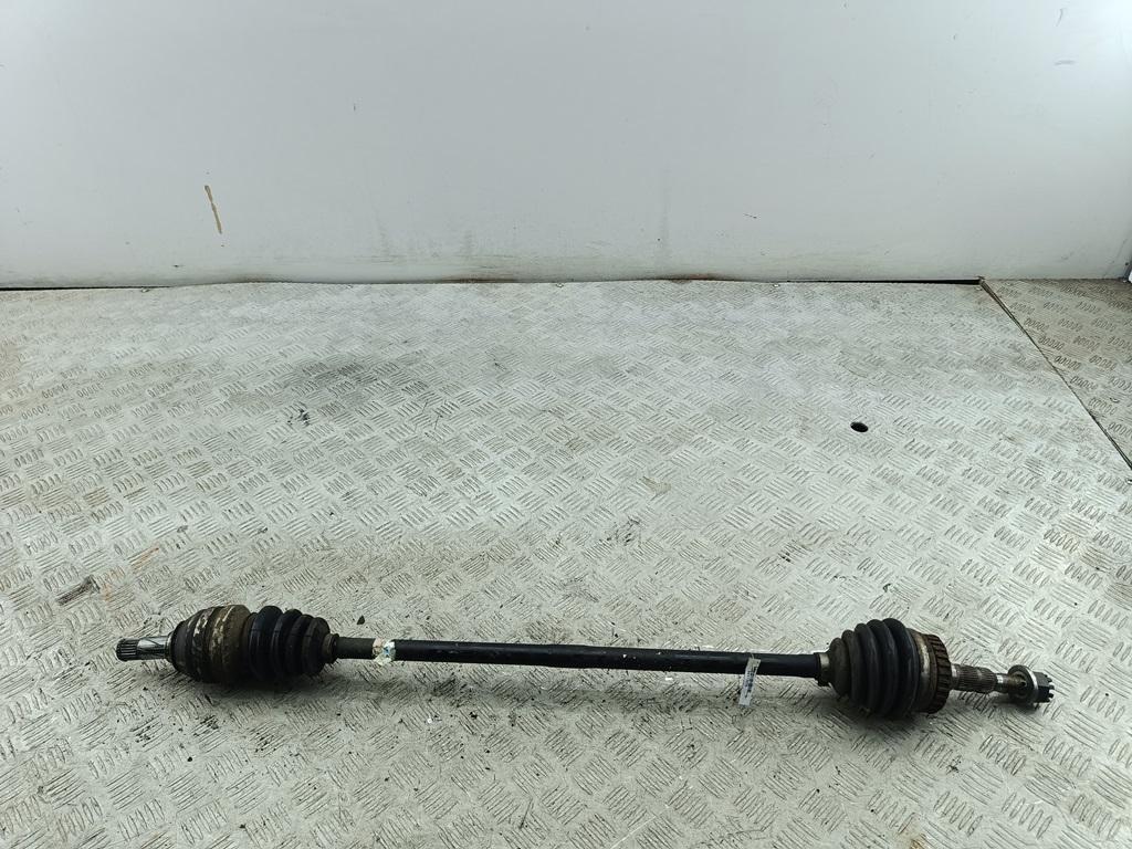 полуось передняя правая (приводной вал, ШРУС) Opel Vectra B 1998, 1.6 л., бензин, МКПП, чёрный, седан - фото №1