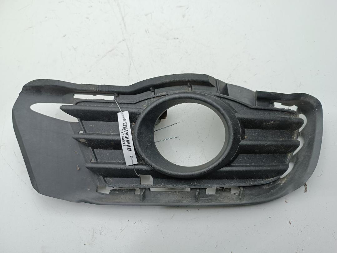 заглушка (решетка) в бампер Mercedes-Benz C W204 2007, 2.2 л., дизель, АКПП, чёрный, универсал, 2048850223 - фото №1