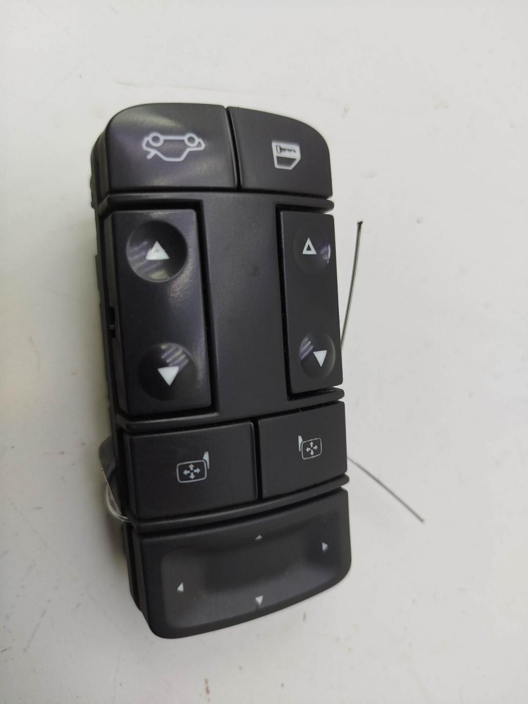 блок управления стеклоподъемниками Opel Vectra C 2003, 2.2 л., дизель, МКПП, серый, универсал, 09185952