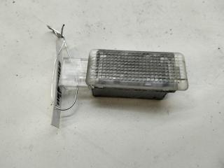 фонарь салона (плафон) Volkswagen Touareg 2007, 3.0 л., дизель, АКПП, чёрный, внедорожник 5 дв., 6L0947585