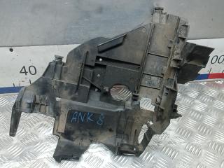 крепление бампера Volkswagen Touareg 1 поколение 2004, 2.5 л., дизель, АКПП, внедорожник 5 дв.