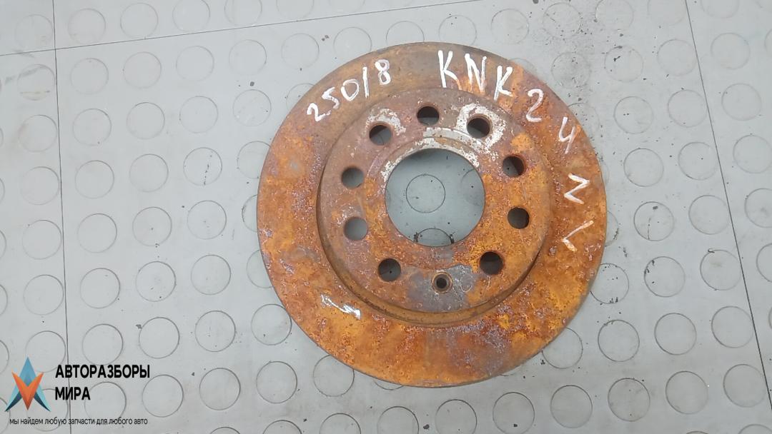 диск тормозной задний Skoda Octavia 3 поколение (A7) 2014, 1.6 л., дизель, МКПП, хетчбэк 5 дв., 5Q0615601F, 1K0615601AB - фото №1