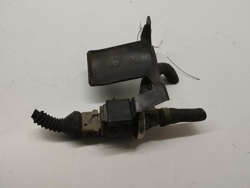 электромагнитный клапан Audi 100 C4 1992, 2.8 л., бензин, МКПП, зелёный, седан