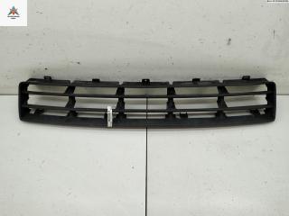 заглушка (решетка) в бампер Volkswagen Golf 4 поколение 2004, 1.4 л., бензин, МКПП, чёрный, универсал, 1J0853677D