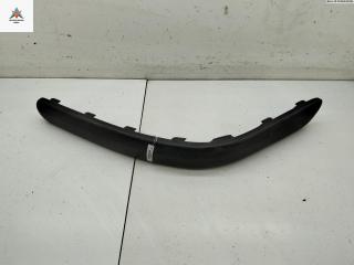 молдинг переднего бампера Volkswagen Golf 4 поколение 1998, 1.6 л., бензин, МКПП, красный, хетчбэк 5 дв., 1J6807792