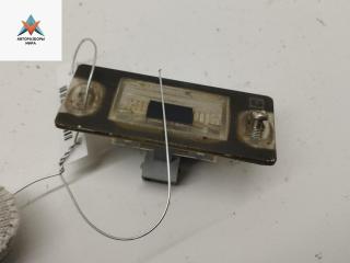 подсветка номера Audi A3 8L 1998, 1.9 л., дизель, МКПП, чёрный, хетчбэк 3 дв., 8D9943021