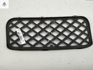 заглушка (решетка) в бампер Volkswagen Touareg 1 поколение 2006, 3.0 л., дизель, АКПП, чёрный, внедорожник 5 дв., 7L6853676