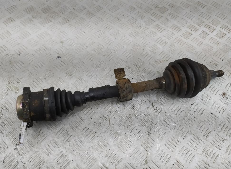 полуось передняя левая (приводной вал, ШРУС) Volkswagen Bora 2001, 1.6 л., бензин, МКПП, красный, универсал