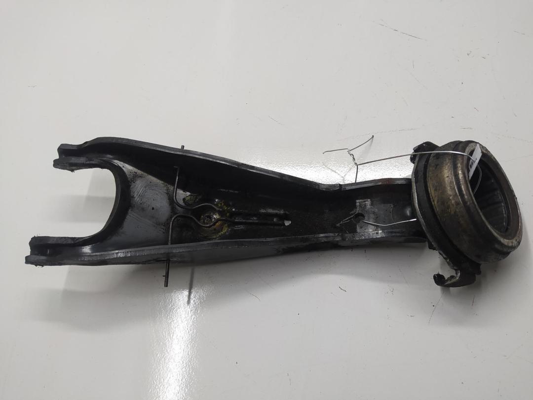 вилка сцепления Mazda 6 GG/GY 2006, 2.0 л., дизель, МКПП, серый, универсал, L305-16-520