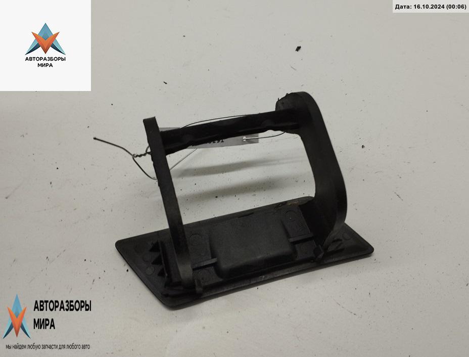 крышка омывателя фар Audi A8 D3/4E 2003, 4.0 л., дизель, АКПП, чёрный, седан, 4E0900451A - фото №1