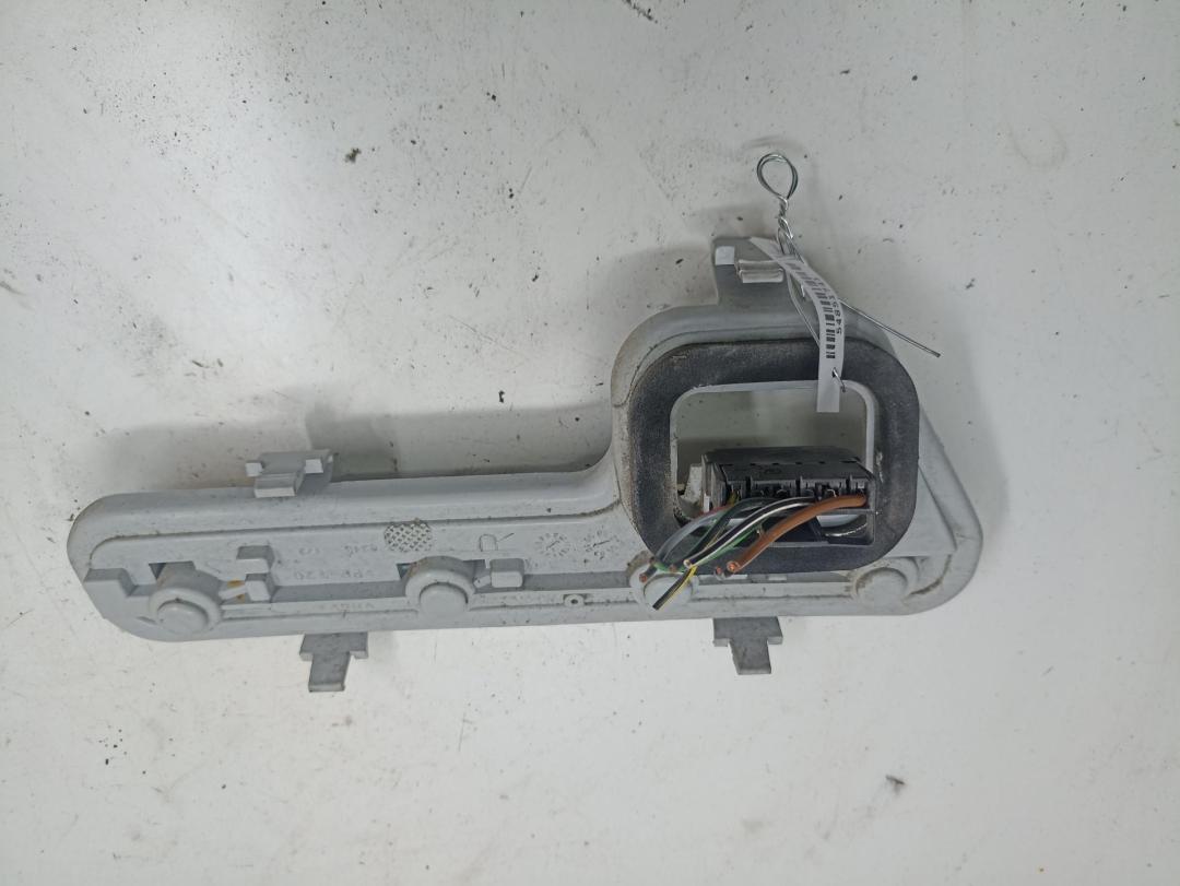 Плата фонаря заднего правого Opel Zafira 1 поколение (A) 2000, 1.8 л., бензин, АКПП, серый, минивэн - фото №1