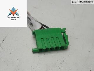 разъем (фишка) проводки Volkswagen Passat B4 1995, 1.8 л., бензин, МКПП, зелёный, универсал, 357919971A