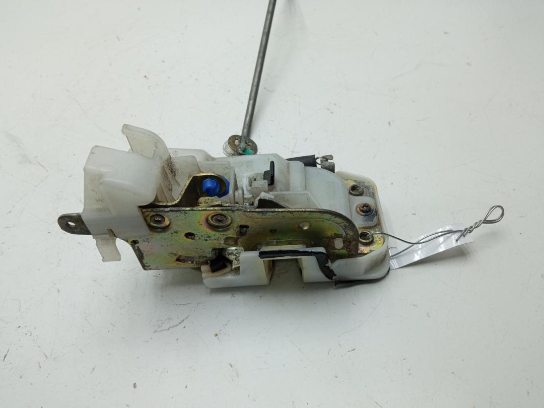 замок двери передней правой Honda Civic 1997, 1.4 л., бензин, МКПП, зелёный, хетчбэк 3 дв.