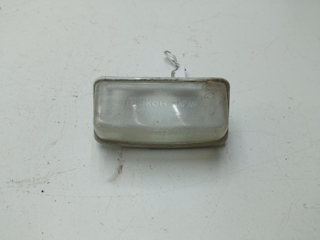 подсветка номера Toyota Corolla 1997, 1.3 л., бензин, МКПП, красный, хетчбэк 3 дв.