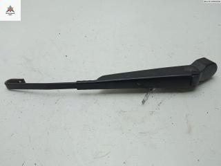 Щеткодержатель (поводок стеклоочистителя) задний Mitsubishi Space Star 1 поколение 1999, 1.3 л., бензин, МКПП, синий, минивэн