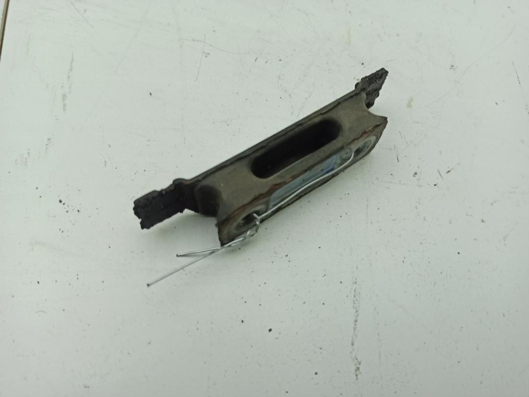кронштейн (крепление) Peugeot 307 2005, 1.6 л., дизель, МКПП, серый, хетчбэк 5 дв.