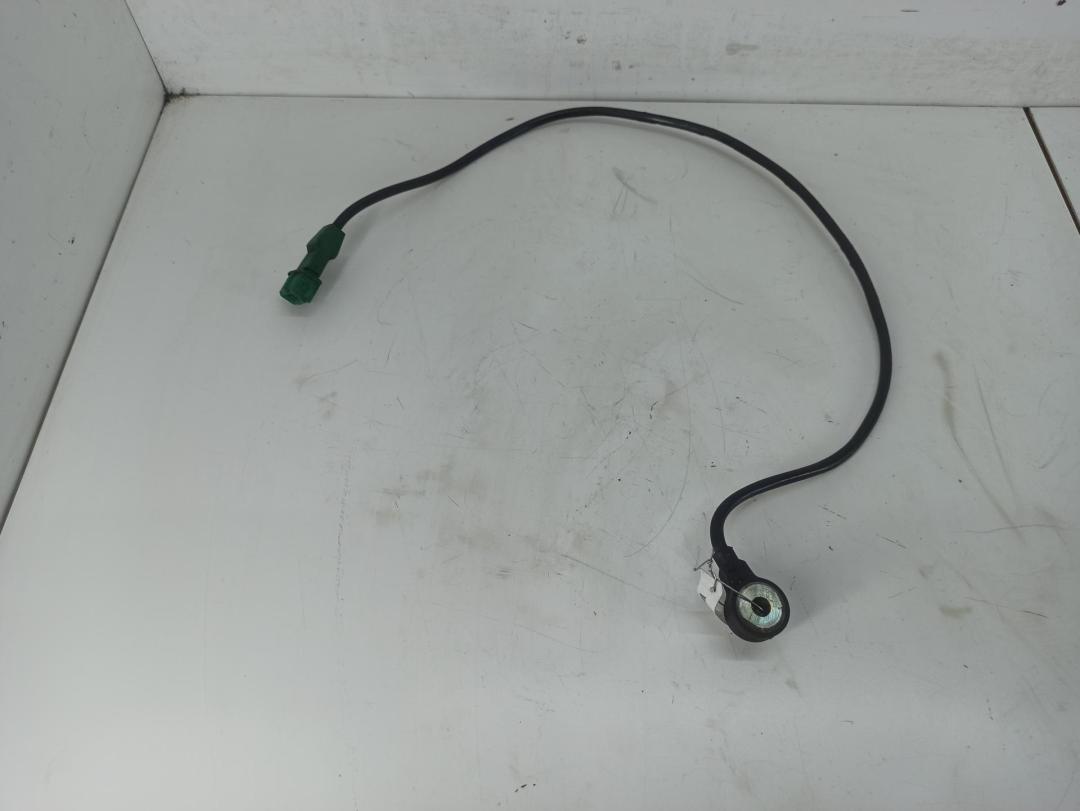 датчик детонации Audi A4 B5 1996, 1.8 л., бензин, АКПП, красный, седан, 054905377