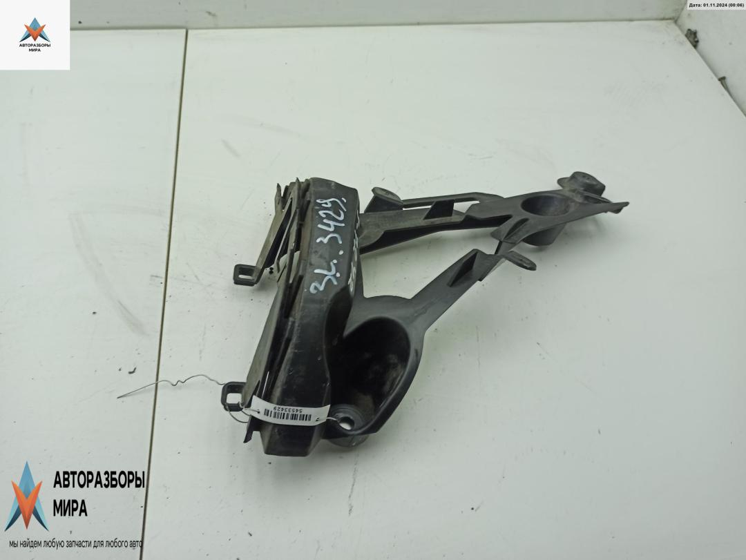 кронштейн заднего бампера Peugeot 2008 1 поколение 2015, 1.2 л., бензин, МКПП, чёрный, внедорожник 5 дв., 9678055180 - фото №1