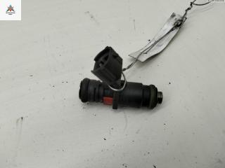 форсунка Skoda Fabia 1 поколение (6Y) [рестайлинг] 2005, 1.2 л., бензин, МКПП, красный, хетчбэк 5 дв., 03E906031A