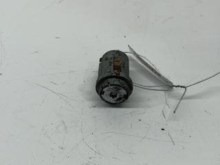 личинка дверного замка Ford Focus 1 поколение [рестайлинг] 2001, 1.6 л., i, бензин, МКПП, серый, хетчбэк 3 дв., 068BA