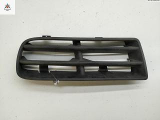 заглушка (решетка) в бампер Volkswagen Golf 3 поколение 1999, 1.9 л., дизель, МКПП, красный, кабриолет, 1E0853665