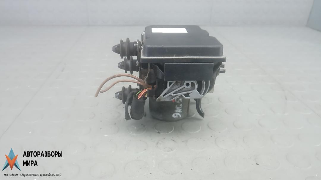 блок ABS Audi Q5 8R 2009, 2.0 л., дизель, МКПП, внедорожник 5 дв., 0265951043, 8R0907379B - фото №1