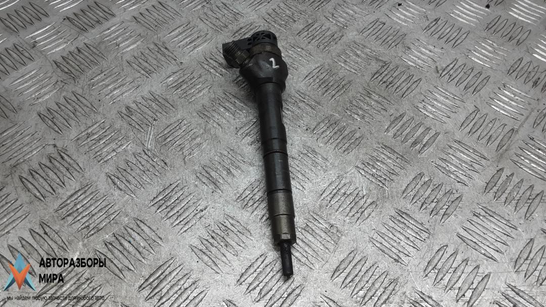 форсунка Skoda Octavia 3 поколение (A7) 2014, 1.6 л., дизель, МКПП, универсал, 0445110477, 04L130277AJ - фото №1