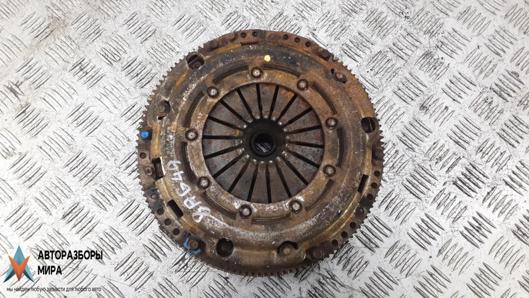 маховик Skoda Octavia 3 поколение (A7) 2014, 1.6 л., дизель, МКПП, универсал, 04L105269 - фото №1