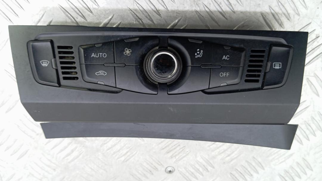 блок управления печки / климат-контроля Audi Q5 8R 2009, 2.0 л., дизель, МКПП, внедорожник 5 дв., 8T2820043AD - фото №1