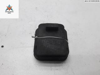 кронштейн радиатора Volkswagen Passat B5 1999, 1.8 л., бензин, МКПП, серый, универсал, 8D0121276