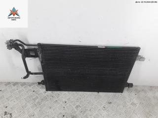 радиатор кондиционера Volkswagen Passat B5 1999, 1.8 л., бензин, МКПП, серый, универсал, 8D0260401H