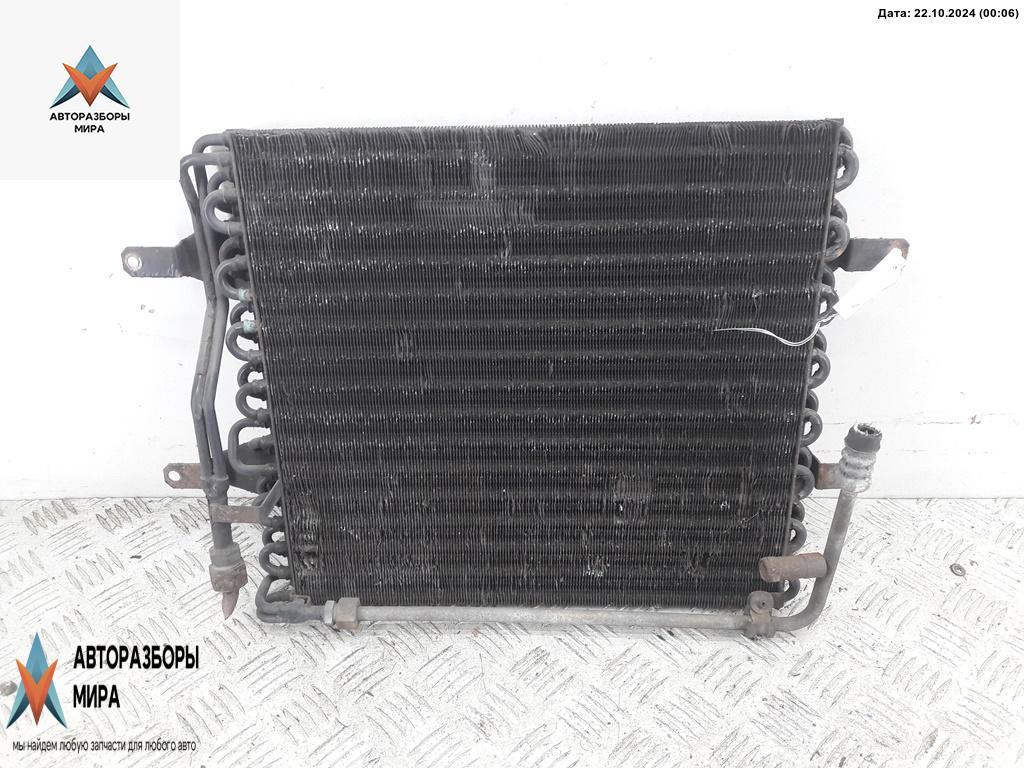 радиатор охлаждения Volkswagen Golf 4 поколение 1999, 1.4 л., бензин, МКПП, белый, хетчбэк 5 дв. - фото №1