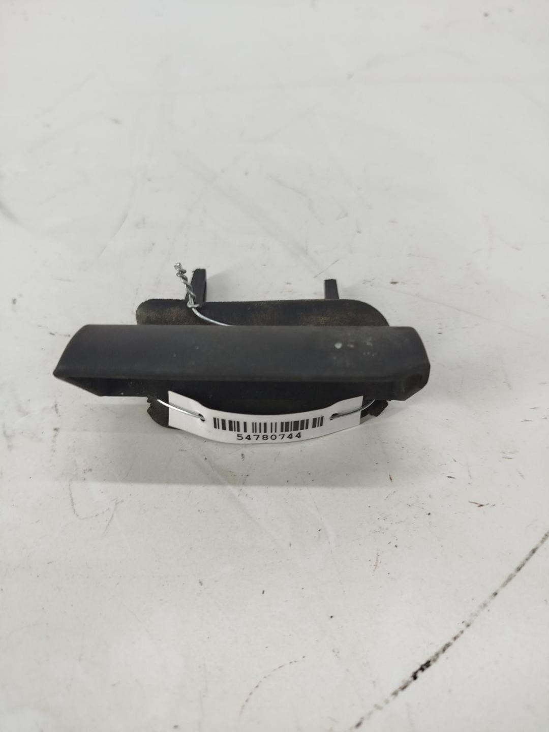 ручка крышки багажника Audi A4 B5 1997, чёрный, универсал, 8D9827777