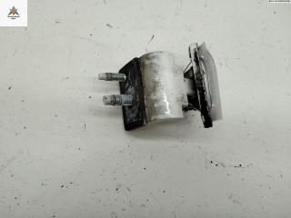 петля крышки багажника Volkswagen Passat B5 [рестайлинг] 2003, белый, универсал, 3B9827301E