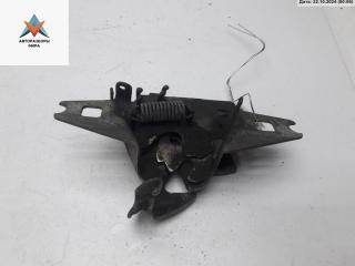 замок капота Volkswagen Passat B4 1995, 1.8 л., бензин, МКПП, зелёный, универсал