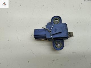 датчик AirBag Volkswagen Golf 5 поколение 2006, 1.6 л., бензин, МКПП, серый, хетчбэк 5 дв., 1K0955557A