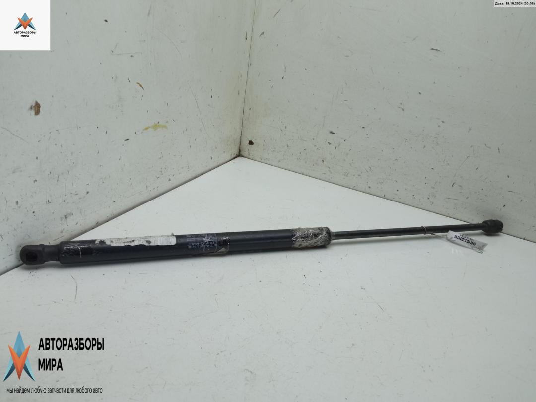 амортизатор крышки багажника (3-5 двери) Chrysler PT Cruiser 1 поколение 2004, 2.2 л., дизель, МКПП, красный, хетчбэк 5 дв., 9968700700N - фото №1