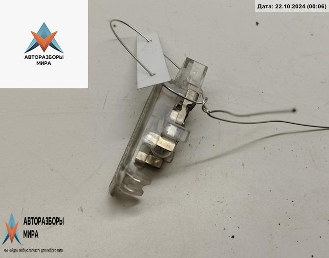 фонарь салона (плафон) Audi A6 4B/C5 2000, 2.5 л., дизель, АКПП, серый, седан, 4B0947415 - фото №1