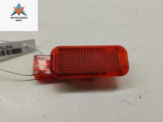 фонарь салона (плафон) Audi A3 8L [рестайлинг] 2002, 1.9 л., дизель, МКПП, синий, хетчбэк 5 дв., 4B0947411